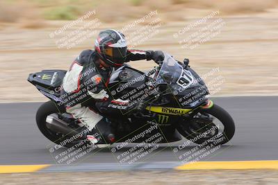 media/Sep-11-2022-SoCal Trackdays (Sun) [[81b7e951af]]/Turn 9 Inside (910am)/